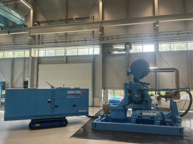Large two piece silent piling supercrush machine in blue